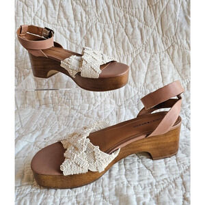 NEW Lucky Brand Trisa‎ Wooden Block Heel Platform Ivory Crochet Sandal Womens 10